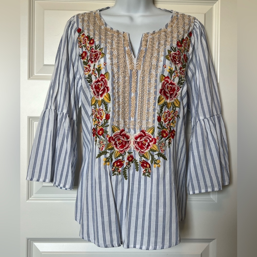 Savanna Jane Embroidered Floral Stripe Popover Top 3/4 Bell Sleeve